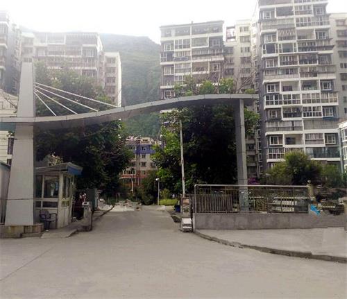 甘孜州龍吟半島電梯維護(hù)保養(yǎng)客戶(hù)見(jiàn)證